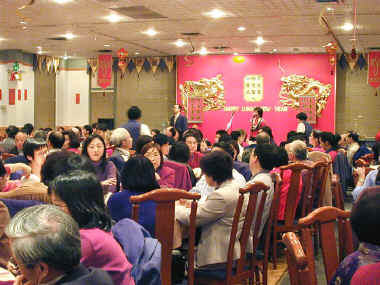 dinner_1(a).jpg (147783 bytes)